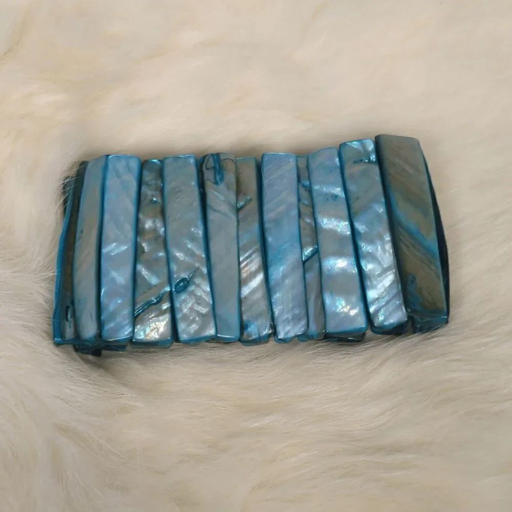 Turquoise Blue Abalone Shell Stretch Bracelet - Picture 5 of 5